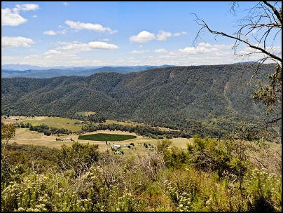 King-Valley-Wine-Region-VIC-Watt-Wines-Thumbnail