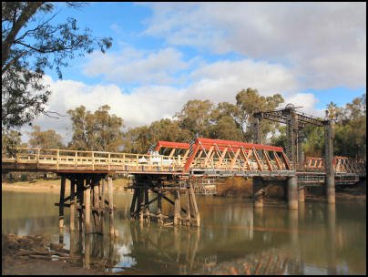 Swan-Hill-Wine-Region-VIC-Watt-Wines-Thumbnail